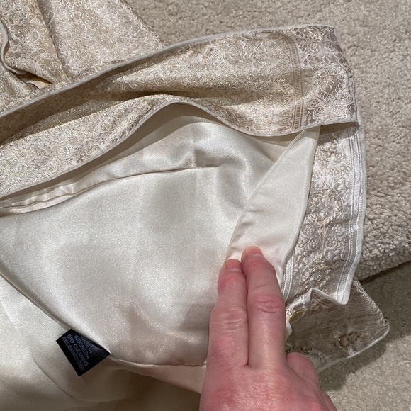 Elegant Silk Jacket MAGGIE WALT DEDIGN - Picture 13 of 16